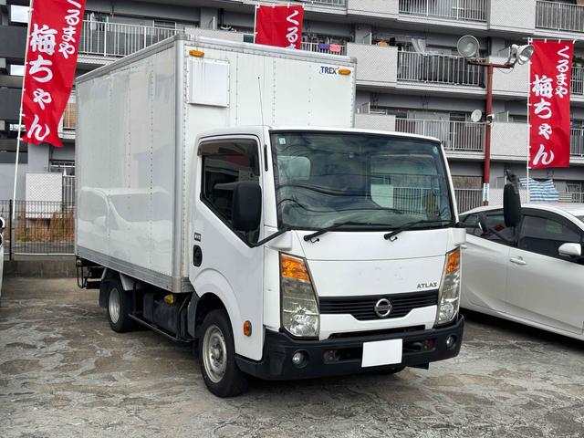 アトラストラック 　トラック　ＡＴ　後輪ダブル　バックカメラ　電動格納ミラー　エアコン　パワーウィンドウ　運転席エアバッグ（4枚目）