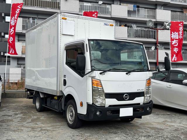 アトラストラック 　トラック　ＡＴ　後輪ダブル　バックカメラ　電動格納ミラー　エアコン　パワーウィンドウ　運転席エアバッグ（5枚目）