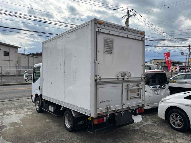 アトラストラック 　トラック　ＡＴ　後輪ダブル　バックカメラ　電動格納ミラー　エアコン　パワーウィンドウ　運転席エアバッグ（10枚目）