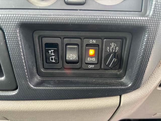 アトラストラック 　トラック　ＡＴ　後輪ダブル　バックカメラ　電動格納ミラー　エアコン　パワーウィンドウ　運転席エアバッグ（39枚目）