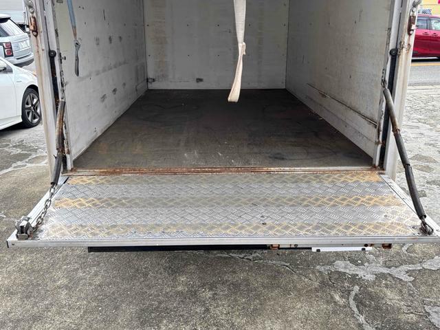 アトラストラック 　トラック　ＡＴ　後輪ダブル　バックカメラ　電動格納ミラー　エアコン　パワーウィンドウ　運転席エアバッグ（48枚目）