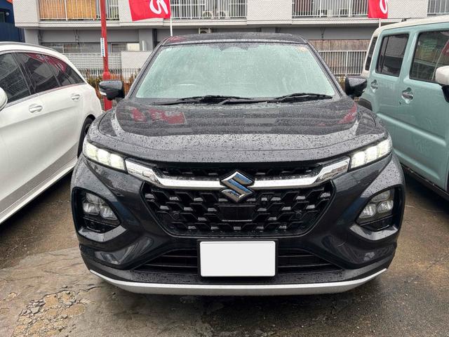 フロンクス ベースグレード　４ＷＤ　全周囲カメラ　クリアランスソナー　オートクルーズコントロール　レーンアシスト　衝突被害軽減システム　ナビ　ＴＶ　オートライト　ＬＥＤヘッドランプ　アルミホイール　スマートキー（13枚目）