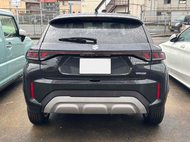 フロンクス ベースグレード　４ＷＤ　全周囲カメラ　クリアランスソナー　オートクルーズコントロール　レーンアシスト　衝突被害軽減システム　ナビ　ＴＶ　オートライト　ＬＥＤヘッドランプ　アルミホイール　スマートキー（16枚目）