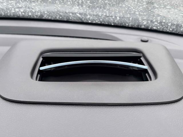 フロンクス ベースグレード　４ＷＤ　全周囲カメラ　クリアランスソナー　オートクルーズコントロール　レーンアシスト　衝突被害軽減システム　ナビ　ＴＶ　オートライト　ＬＥＤヘッドランプ　アルミホイール　スマートキー（53枚目）