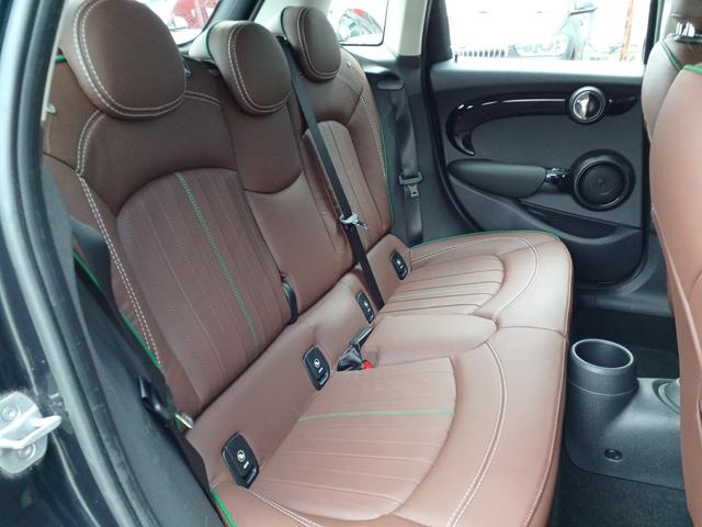 ＭＩＮＩ クーパーＳＤ　６０ｔｈエディション　タッチパネル純正ナビ　Ｂカメラ　ブラウン本革　スマートキー　シートヒーター　ＡＣＣ　前後ドラレコ　クリアランスソナー　ＬＥＤヘッドライト　ＵＫテール　ミラー型ＥＴＣ　禁煙車（16枚目）