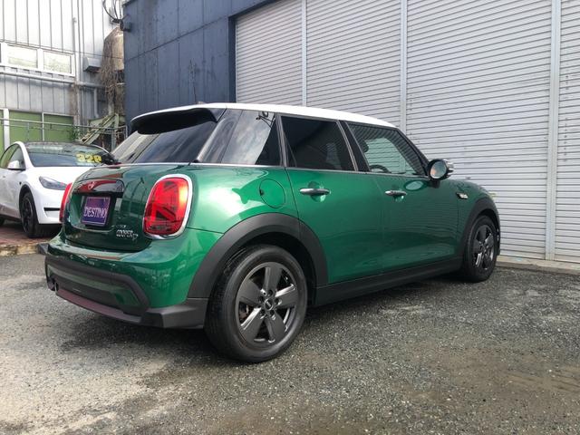 ＭＩＮＩ クーパーＤ　クラシック・トリム　ＡＣＣ　アップルカープレイ　バックカメラ　ＥＴＣ　デジタルメーター　Ｂカメラ　ハーフレザーシート　クリアランスソナー　スマートキー　禁煙車　Ｂｌｕｅｔｏｏｔｈ（46枚目）