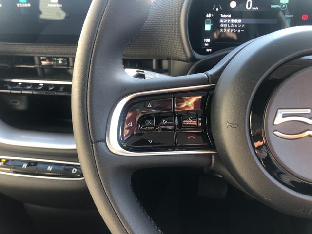 ５００ｅ オープン　ＡＣＣ　純正ナビ　ＡｐｐｌｅＣａｒＰｌａｙ　ベージュレザーシート　バックカメラ　障害物センサー　ブラインドスポットモニター　スマートキー　ＬＥＤヘッドライト　ＥＴＣ（26枚目）
