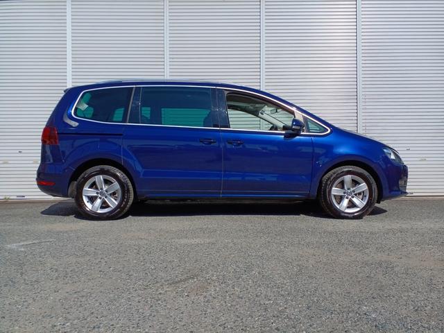 シャラン TDI ハイライン 純正ナビ フルセグTV 両側パワースライドドア 電動リアゲート バックカメラ 障害物センサー 黒アルカンターラシート 前席シートヒーター ACC 禁煙車 パワーシート(5枚目)