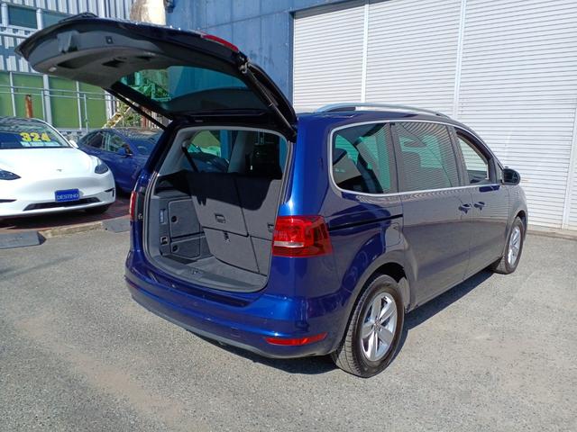 シャラン TDI ハイライン 純正ナビ フルセグTV 両側パワースライドドア 電動リアゲート バックカメラ 障害物センサー 黒アルカンターラシート 前席シートヒーター ACC 禁煙車 パワーシート(8枚目)