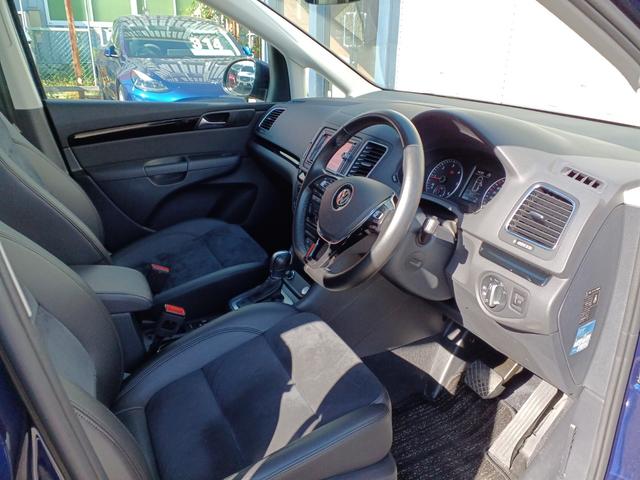 シャラン TDI ハイライン 純正ナビ フルセグTV 両側パワースライドドア 電動リアゲート バックカメラ 障害物センサー 黒アルカンターラシート 前席シートヒーター ACC 禁煙車 パワーシート(16枚目)