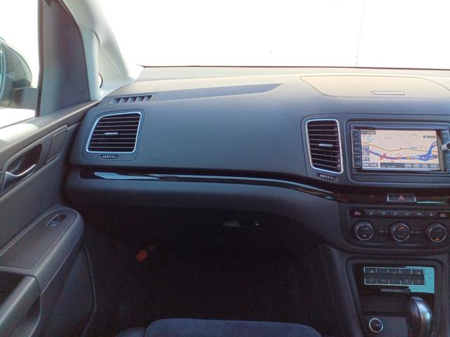 シャラン TDI ハイライン 純正ナビ フルセグTV 両側パワースライドドア 電動リアゲート バックカメラ 障害物センサー 黒アルカンターラシート 前席シートヒーター ACC 禁煙車 パワーシート(23枚目)