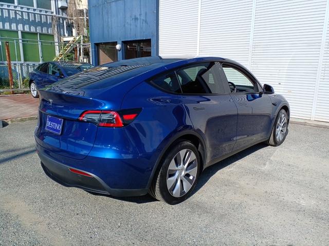 モデルＹ ベースグレード　オートパイロット　パノラマガラスルーフ　純正ナビ　バックサイドカメラ　ブラックレザーシート　電動シート　シートヒーター　ハンドルヒーター　電動リアゲート　ＥＴＣ（8枚目）