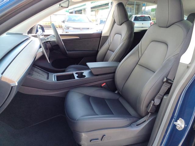 モデルＹ ベースグレード　オートパイロット　パノラマガラスルーフ　純正ナビ　バックサイドカメラ　ブラックレザーシート　電動シート　シートヒーター　ハンドルヒーター　電動リアゲート　ＥＴＣ（16枚目）