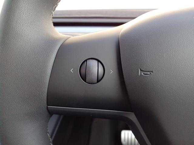 モデルY パフォーマンス ワンオーナー オートパイロット パノラマガラスルーフ 黒革パワーシート シートヒーター ハンドルヒーター バックサイドモニター 電動リアゲート ETC(21枚目)