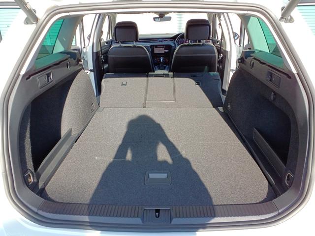 パサートヴァリアント TSIエレガンスアドバンス 純正ナビ 全周囲カメラ デジタルコックピット 黒レザーパワーシート シートヒーター 電動リアゲート 障害物センサー パークディスタンスコントロール レーンキープアシスト ACC ETC(15枚目)