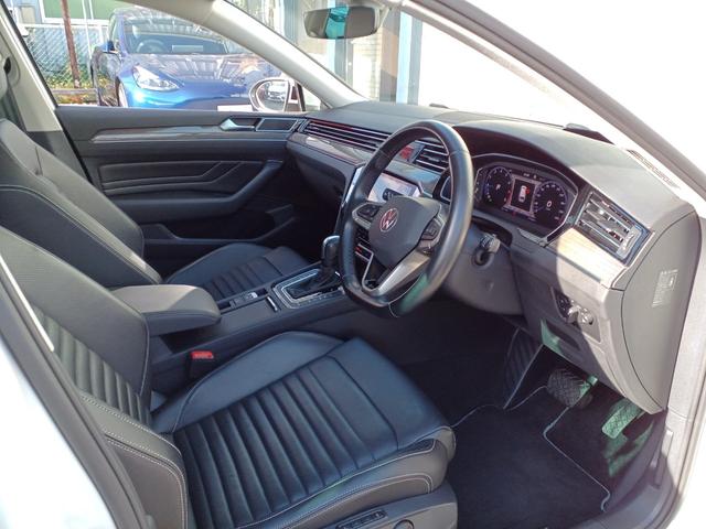 パサートヴァリアント TSIエレガンスアドバンス 純正ナビ 全周囲カメラ デジタルコックピット 黒レザーパワーシート シートヒーター 電動リアゲート 障害物センサー パークディスタンスコントロール レーンキープアシスト ACC ETC(16枚目)