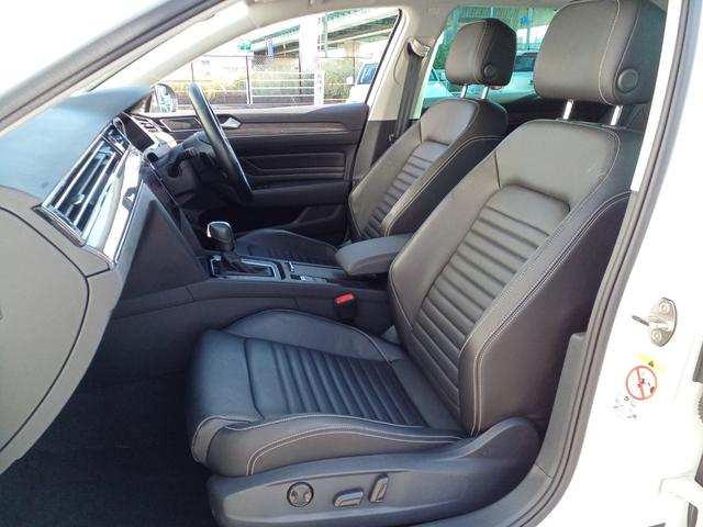 パサートヴァリアント TSIエレガンスアドバンス 純正ナビ 全周囲カメラ デジタルコックピット 黒レザーパワーシート シートヒーター 電動リアゲート 障害物センサー パークディスタンスコントロール レーンキープアシスト ACC ETC(18枚目)