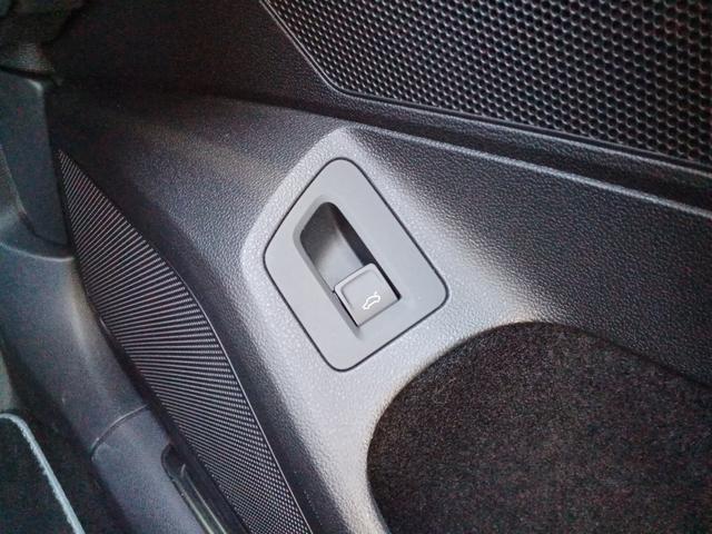 パサートヴァリアント TSIエレガンスアドバンス 純正ナビ 全周囲カメラ デジタルコックピット 黒レザーパワーシート シートヒーター 電動リアゲート 障害物センサー パークディスタンスコントロール レーンキープアシスト ACC ETC(46枚目)