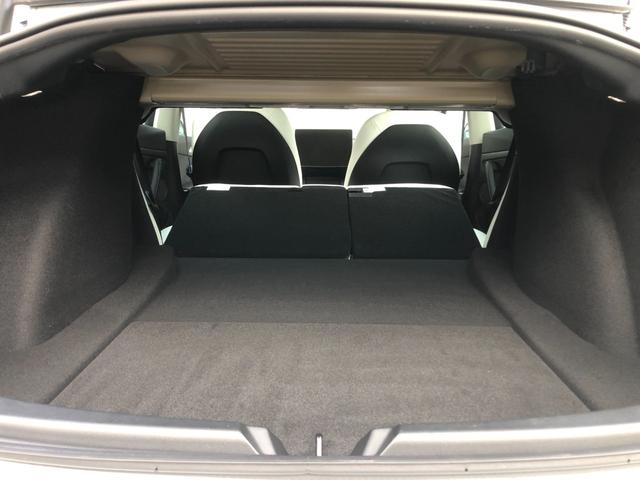 モデル３ スタンダードプラス　ＡＭＤＲｙｚｅｎ　ワンオーナー　ガラスルーフ　白革パワーシート　シートヒーター　電動リアゲート　ＥＴＣ　ステアリングヒーター　パワーシート（16枚目）