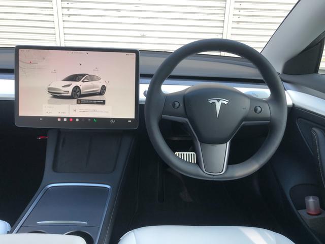 モデル３ スタンダードプラス　ＡＭＤＲｙｚｅｎ　ワンオーナー　ガラスルーフ　白革パワーシート　シートヒーター　電動リアゲート　ＥＴＣ　ステアリングヒーター　パワーシート（24枚目）