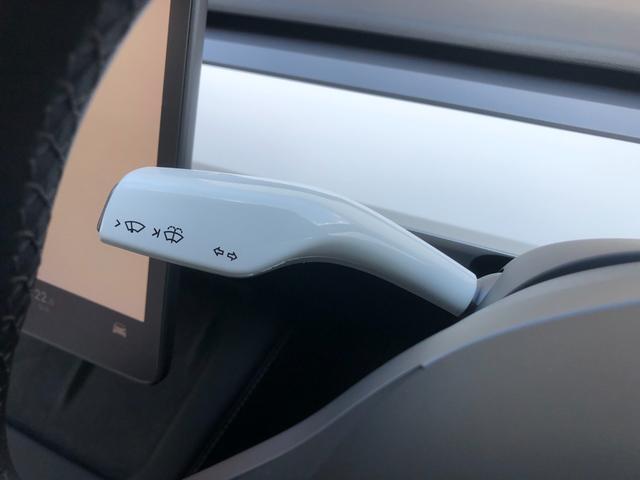 モデル３ スタンダードプラス　ＡＭＤＲｙｚｅｎ　ワンオーナー　ガラスルーフ　白革パワーシート　シートヒーター　電動リアゲート　ＥＴＣ　ステアリングヒーター　パワーシート（30枚目）