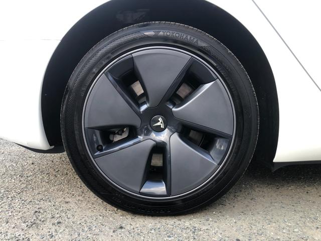 モデル３ スタンダードプラス　ＡＭＤＲｙｚｅｎ　ワンオーナー　ガラスルーフ　白革パワーシート　シートヒーター　電動リアゲート　ＥＴＣ　ステアリングヒーター　パワーシート（56枚目）