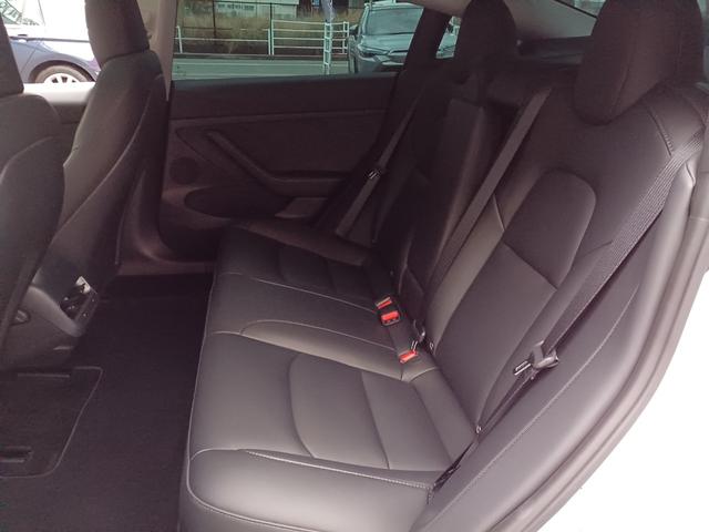 モデル3 スタンダードプラス ワンオーナー オートパイロット 黒レザーシート シートヒーター パワーシート 電動リアゲート サイドバックカメラ ステアリングヒーター パノラマガラスルーフ ETC(20枚目)