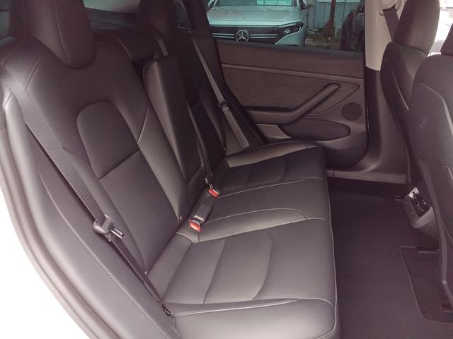 モデル3 スタンダードプラス ワンオーナー オートパイロット 黒レザーシート シートヒーター パワーシート 電動リアゲート サイドバックカメラ ステアリングヒーター パノラマガラスルーフ ETC(21枚目)