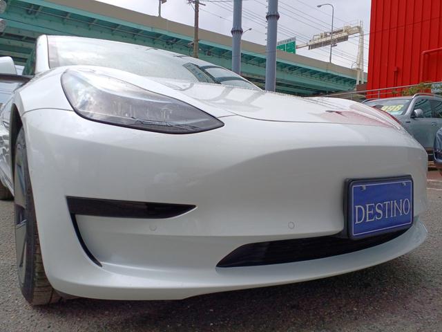 モデル3 スタンダードプラス ワンオーナー オートパイロット 黒レザーシート シートヒーター パワーシート 電動リアゲート サイドバックカメラ ステアリングヒーター パノラマガラスルーフ ETC(45枚目)