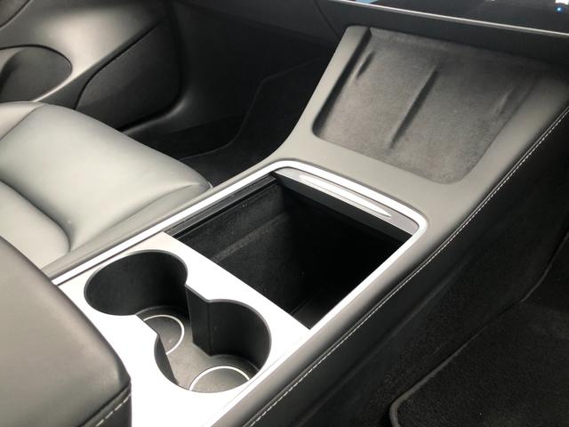 モデル3 スタンダードレンジプラス オートパイロット パノラマガラスルーフ バックサイドカメラ 黒革パワーシート シートヒーター 電動リアゲート ETC(36枚目)