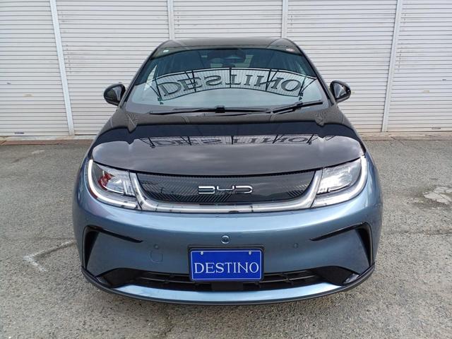 ドルフィン ロングレンジ　パノラマルーフ　ＡＣＣ　アップルカープレイ　パワーシート　シートヒーター　全周囲カメラ　ブラインドスポットインフォメーション　障害物センサー　純正１６インチＡＷ（5枚目）