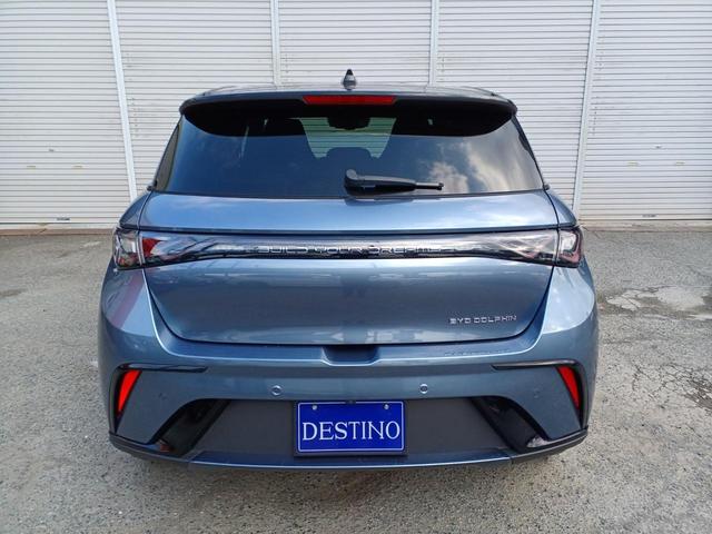 ドルフィン ロングレンジ　パノラマルーフ　ＡＣＣ　アップルカープレイ　パワーシート　シートヒーター　全周囲カメラ　ブラインドスポットインフォメーション　障害物センサー　純正１６インチＡＷ（12枚目）