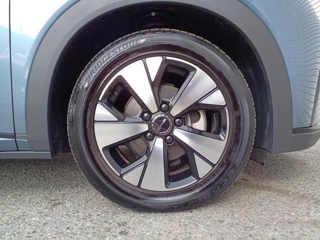 ドルフィン ロングレンジ　パノラマルーフ　ＡＣＣ　アップルカープレイ　パワーシート　シートヒーター　全周囲カメラ　ブラインドスポットインフォメーション　障害物センサー　純正１６インチＡＷ（47枚目）