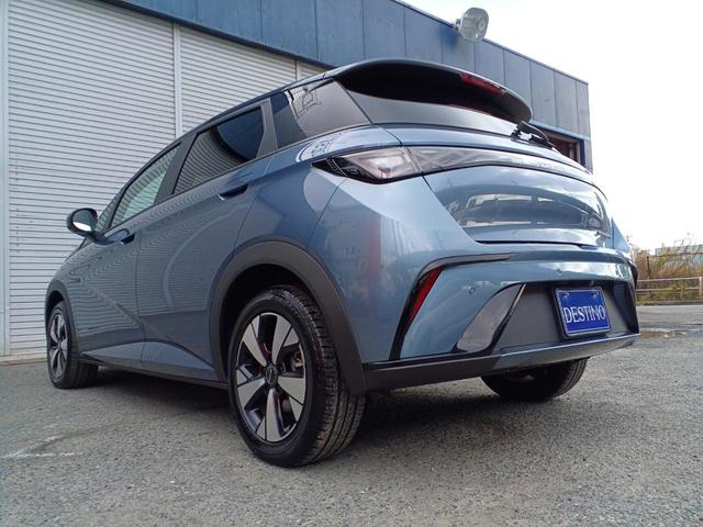 ドルフィン ロングレンジ　パノラマルーフ　ＡＣＣ　アップルカープレイ　パワーシート　シートヒーター　全周囲カメラ　ブラインドスポットインフォメーション　障害物センサー　純正１６インチＡＷ（49枚目）