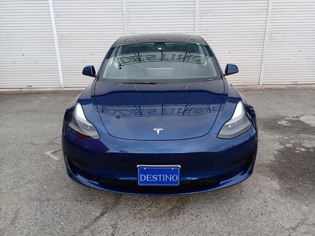 モデル３ スタンダードレンジプラス　ワンオーナー　オートパイロット　ナビ　パノラマガラスルーフ　黒レザーパワーシート　シートヒーター　ハンドルヒーター　電動リアゲート　バックサイドカメラ　障害物センサー　ＥＴＣ（5枚目）