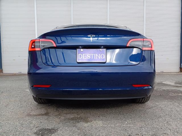 モデル３ スタンダードレンジプラス　ワンオーナー　オートパイロット　ナビ　パノラマガラスルーフ　黒レザーパワーシート　シートヒーター　ハンドルヒーター　電動リアゲート　バックサイドカメラ　障害物センサー　ＥＴＣ（10枚目）