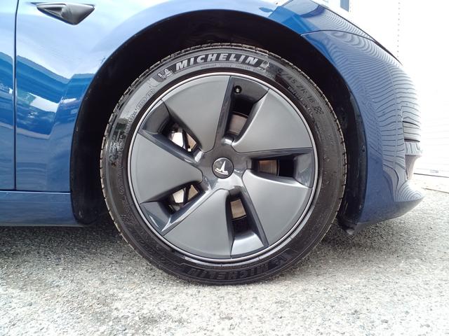 モデル３ スタンダードレンジプラス　ワンオーナー　オートパイロット　ナビ　パノラマガラスルーフ　黒レザーパワーシート　シートヒーター　ハンドルヒーター　電動リアゲート　バックサイドカメラ　障害物センサー　ＥＴＣ（47枚目）