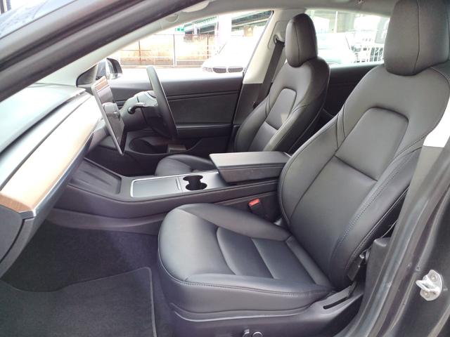 モデル3 ロングレンジ AWD オートパイロット 黒レザーパワーシート パノラマガラスルーフ シートヒーター ナビ バックサイドカメラ 障害物センサー 電動リアゲート ETC 19インチAW(18枚目)