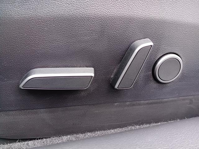 モデル3 ロングレンジ AWD オートパイロット 黒レザーパワーシート パノラマガラスルーフ シートヒーター ナビ バックサイドカメラ 障害物センサー 電動リアゲート ETC 19インチAW(19枚目)