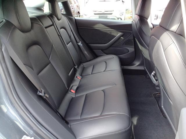モデル3 ロングレンジ AWD オートパイロット 黒レザーパワーシート パノラマガラスルーフ シートヒーター ナビ バックサイドカメラ 障害物センサー 電動リアゲート ETC 19インチAW(21枚目)