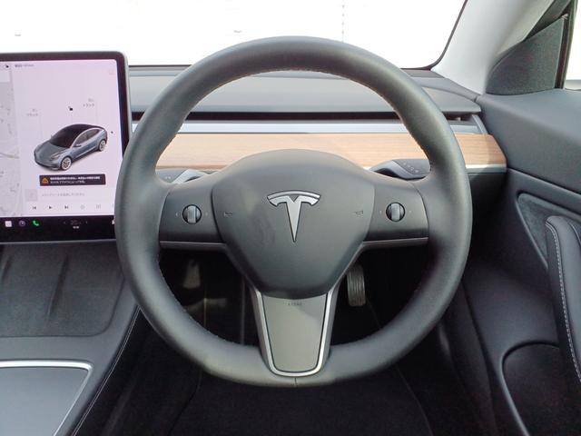 モデル3 ロングレンジ AWD オートパイロット 黒レザーパワーシート パノラマガラスルーフ シートヒーター ナビ バックサイドカメラ 障害物センサー 電動リアゲート ETC 19インチAW(24枚目)