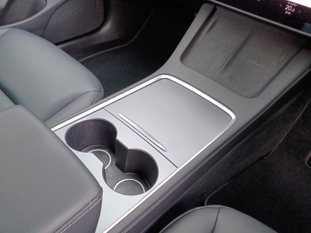 モデル3 ロングレンジ AWD オートパイロット 黒レザーパワーシート パノラマガラスルーフ シートヒーター ナビ バックサイドカメラ 障害物センサー 電動リアゲート ETC 19インチAW(37枚目)