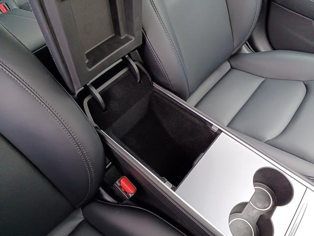 モデル3 ロングレンジ AWD オートパイロット 黒レザーパワーシート パノラマガラスルーフ シートヒーター ナビ バックサイドカメラ 障害物センサー 電動リアゲート ETC 19インチAW(40枚目)