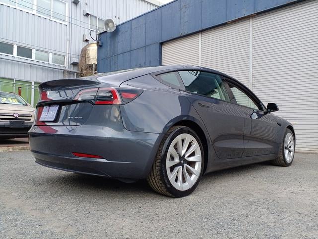 モデル3 ロングレンジ AWD オートパイロット 黒レザーパワーシート パノラマガラスルーフ シートヒーター ナビ バックサイドカメラ 障害物センサー 電動リアゲート ETC 19インチAW(47枚目)