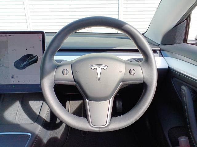モデル3 スタンダードレンジプラス オートパイロット ナビ 白レザーパワーシート シートヒーター 電動リアゲート サイドリアカメラ パノラマガラスルーフ 障害物センサー ETC(18枚目)