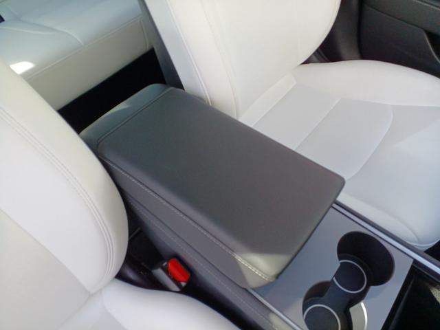 モデル3 スタンダードレンジプラス オートパイロット ナビ 白レザーパワーシート シートヒーター 電動リアゲート サイドリアカメラ パノラマガラスルーフ 障害物センサー ETC(32枚目)