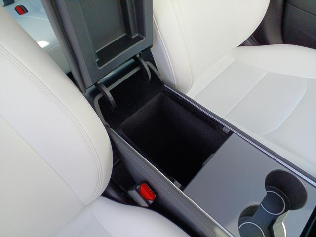 モデル3 スタンダードレンジプラス オートパイロット ナビ 白レザーパワーシート シートヒーター 電動リアゲート サイドリアカメラ パノラマガラスルーフ 障害物センサー ETC(33枚目)