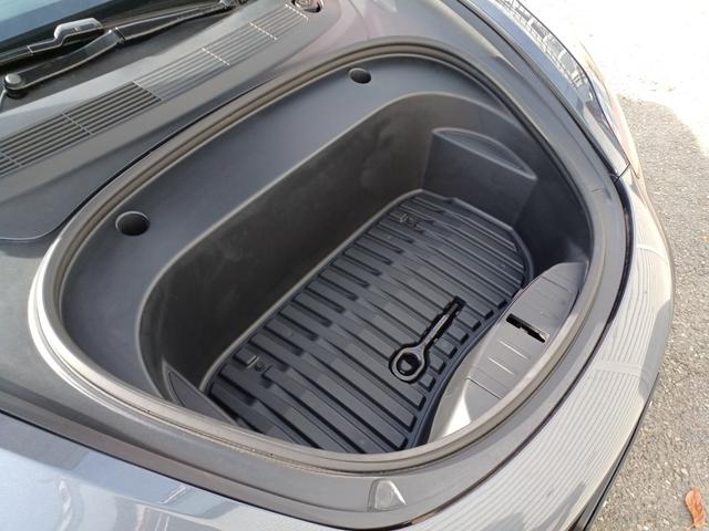 モデル3 スタンダードレンジプラス オートパイロット ナビ 白レザーパワーシート シートヒーター 電動リアゲート サイドリアカメラ パノラマガラスルーフ 障害物センサー ETC(36枚目)