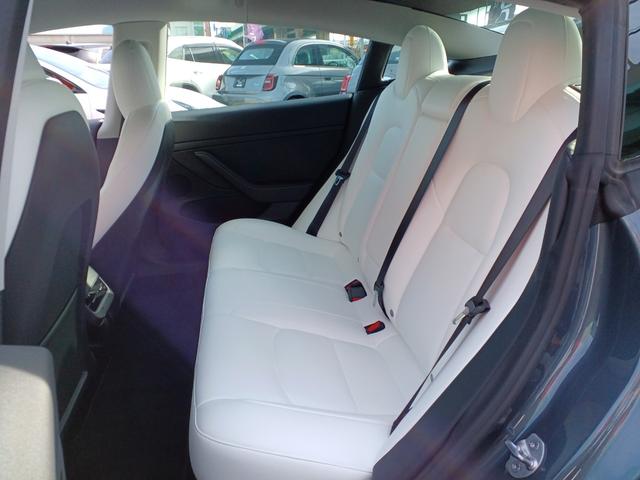 モデル3 スタンダードレンジプラス オートパイロット ナビ 白レザーパワーシート シートヒーター 電動リアゲート サイドリアカメラ パノラマガラスルーフ 障害物センサー ETC(48枚目)