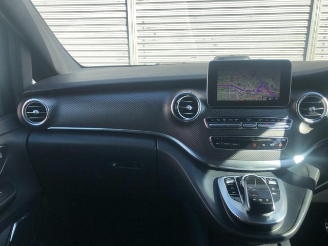 Ｖクラス Ｖ２２０ｄ　スポーツ　ロング　ＡＣＣ　パノラマルーフ　ナビ　ＴＶ　Ｂカメラ　ＥＴＣ　黒革シート　シートヒーター（8枚目）